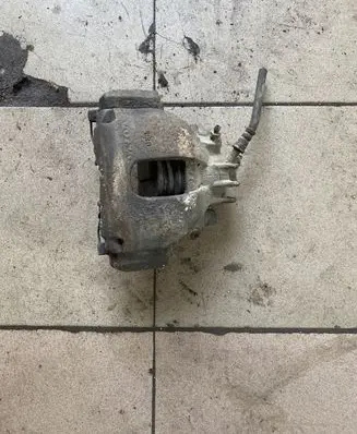 Volvo V70 Front brake caliper