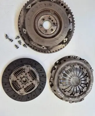 Renault Clio V Clutch set kit 302106552R 301016117R