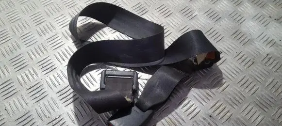 Toyota Carina T190 Middle seatbelt (rear) c2238