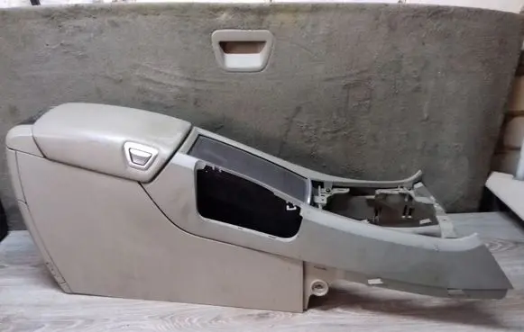 Volvo S60 Armrest 30643625 30672033 39989293