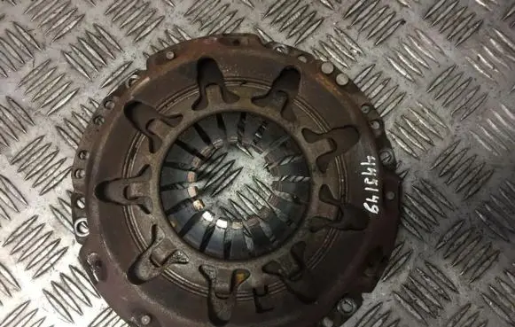 Toyota Yaris Pressure plate 