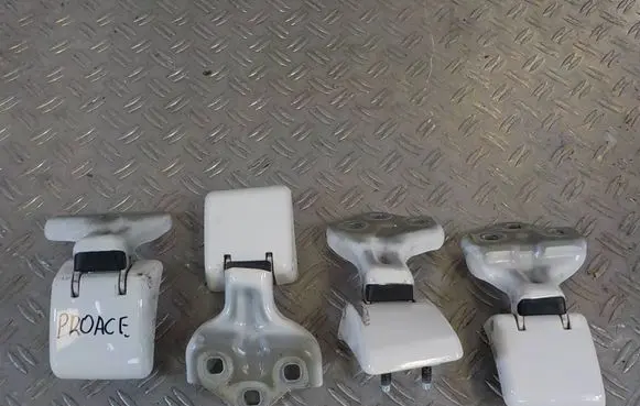 Toyota Proace Rear door hinge set 