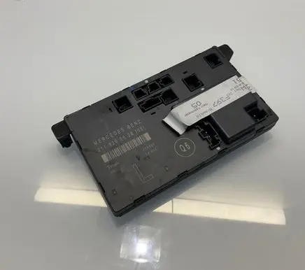 Mercedes-Benz E W211 Door control unit/module 2118200526 356803 A2118200526