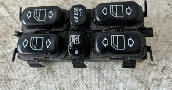 Mercedes-Benz A W168 Electric window control switch 1688206810