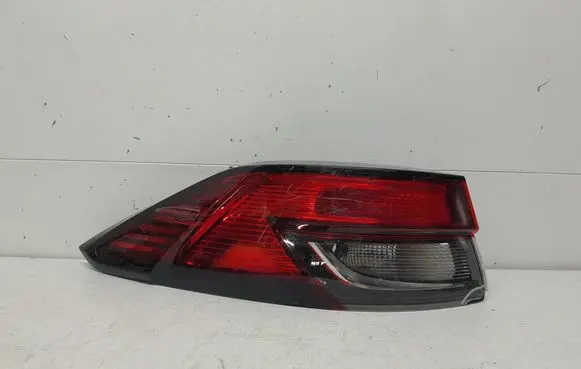 Rear/tail lights