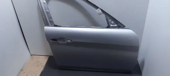 Alfa Romeo Giulia Front door