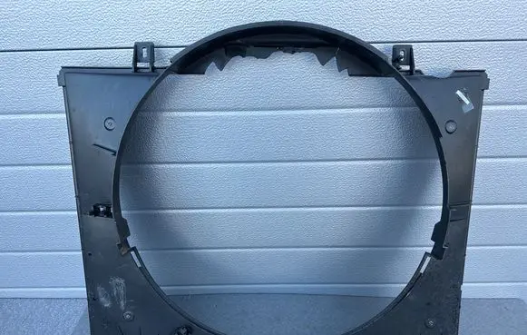 Nissan Terrano Radiator trim 214762X900