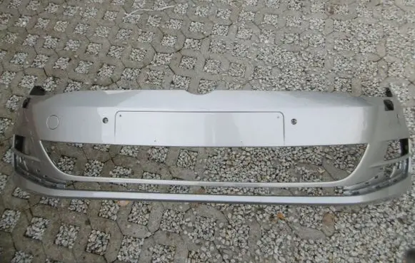 Volkswagen Golf VII Front bumper