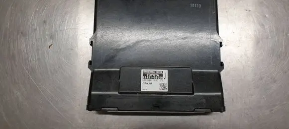 Toyota Auris E180 Other control units/modules 8998102050