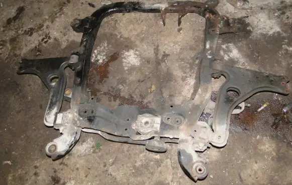Opel Astra H Rear subframe 