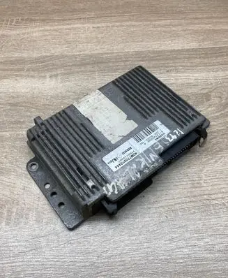 Renault Scenic I Engine control unit/module ECU HOM7700112444 S113725208A