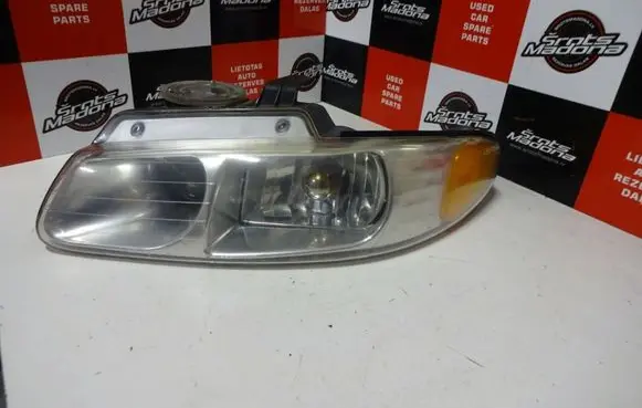 Chrysler Town & Country III Headlight/headlamp