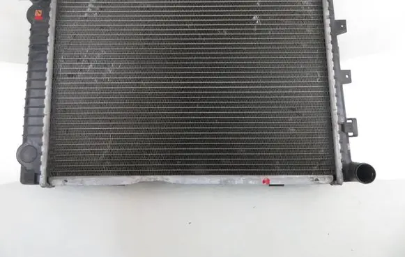Mercedes-Benz E W124 Coolant radiator
