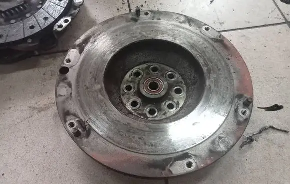 Suzuki Grand Vitara II Flywheel 0000