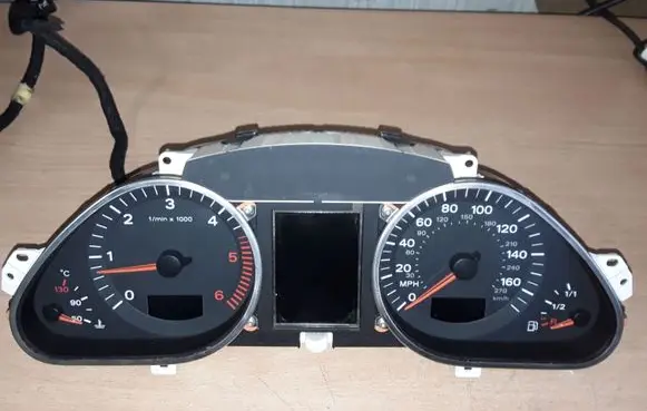 Audi A6 S6 C6 4F Speedometer (instrument cluster) 5550007301