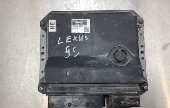 Lexus GS 300 350 430 450H Engine control unit/module 8966130D00 2751005824