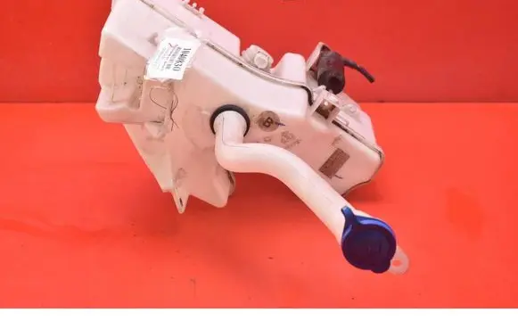 Toyota Corolla E10 Windshield washer fluid reservoir/tank 