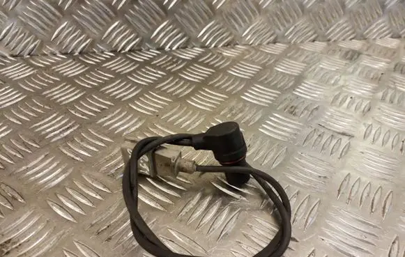 Audi A6 S6 C5 4B Crankshaft speed sensor 0281002223 078906433A