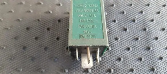 Ford Mondeo MK I Other relay 93BG8C616AA C8F6A