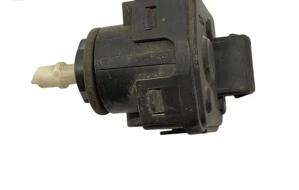 Headlight level adjustment motor