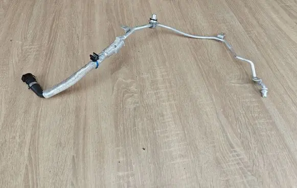 BMW X6 G06 Coolant pipe/hose 8470048