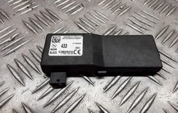 Opel Insignia A Door central lock control unit/module 13503204 F00HJ00491