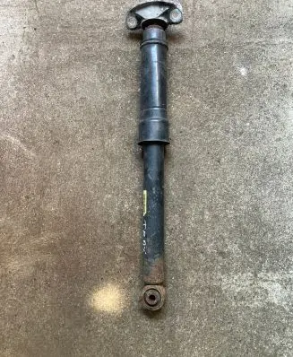 Chevrolet Trax Rear shock absorber/damper 95367160 3E300