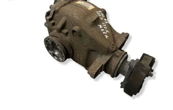 BMW 1 E82 E88 Rear differential 7566225