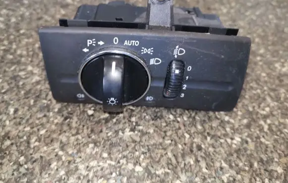 Mercedes-Benz E W211 Light switch 2115450304