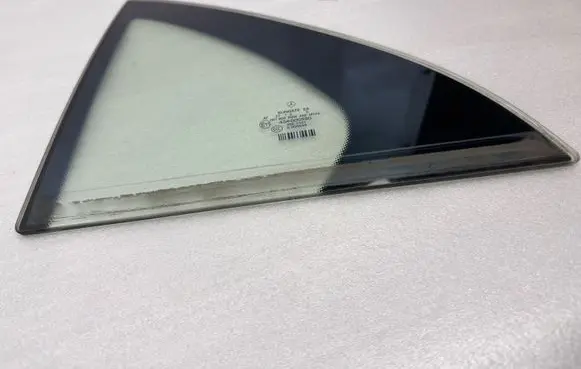 Mercedes-Benz S W222 Rear vent window glass 43R000590