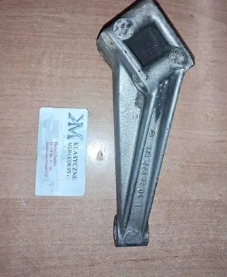 Mercedes-Benz 280 450 W116 Engine mounting bracket 1162231204