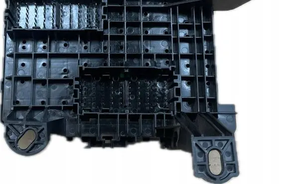 Cadillac Escalade IV Fuse box cover 23200666