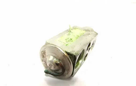 Opel Astra G Air conditioning (A/C) expansion valve Nusitrynę.