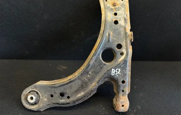 Volkswagen Golf IV Front lower control arm/wishbone