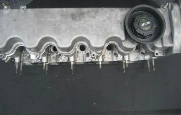 Alfa Romeo 159 Rocker cam cover 