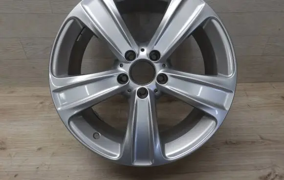 R18 alloy rim