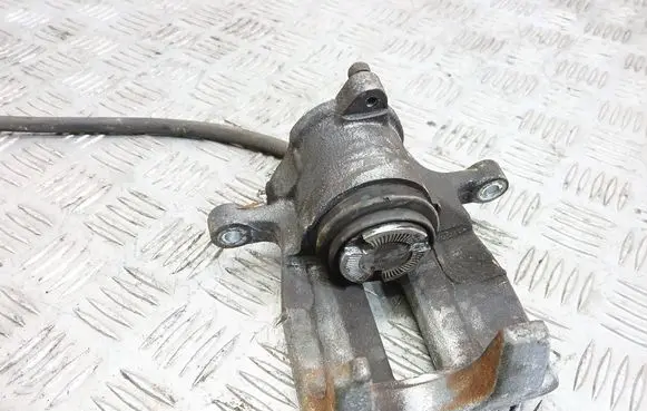 Volvo XC60 Rear brake caliper 