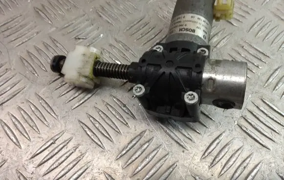 BMW 5 F10 F11 Seat adjustment motor 9168761 7408746