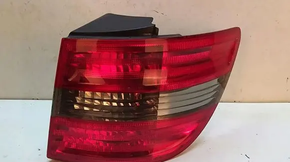 Mercedes-Benz B W245 Rear/tail lights A169