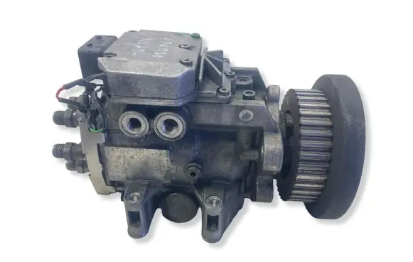 Audi A6 S6 C5 4B Fuel injection high pressure pump 0470506033 059130106L