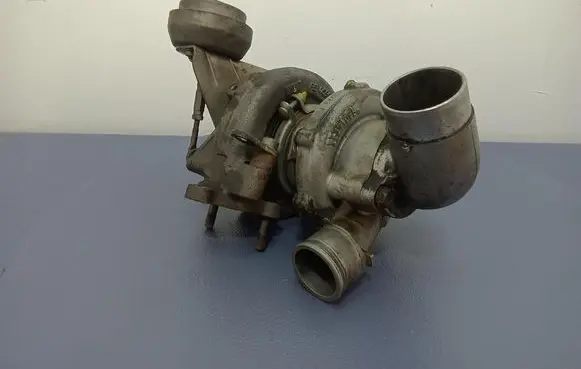 Toyota Avensis Verso Turbo system vacuum part 172010R822