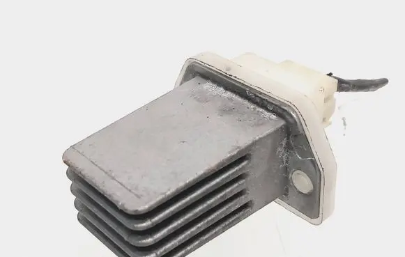 Heater blower motor/fan resistor