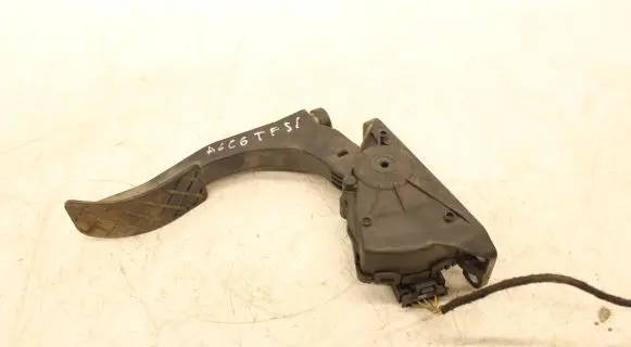 Audi A6 S6 C6 4F Accelerator throttle pedal 4F1723523B