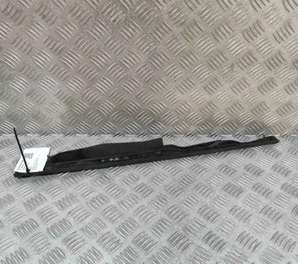 Audi A4 S4 B9 8W Fender end trim 8W0820582