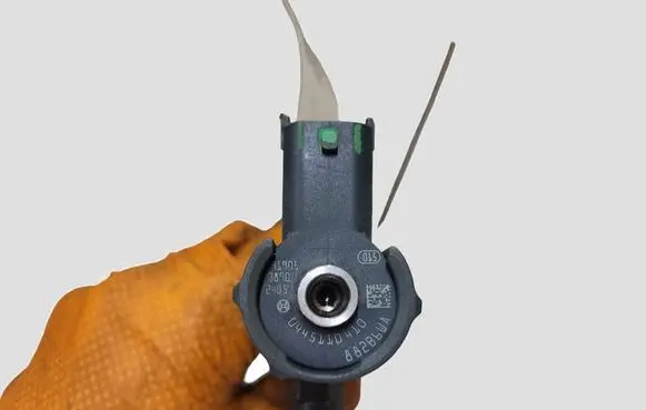 Hyundai Tucson LM Fuel injector 0445110410