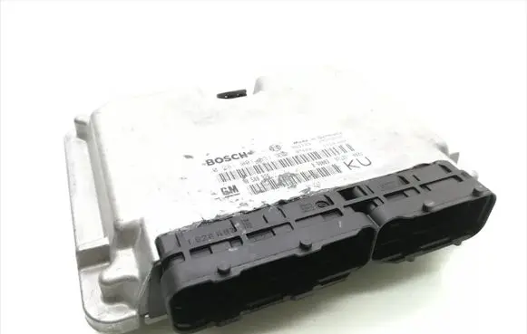 Opel Vectra B Engine control unit/module 90508976 0281001631 28SA3690