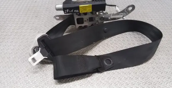Nissan Micra Front seatbelt