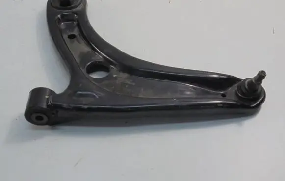 Front lower control arm/wishbone