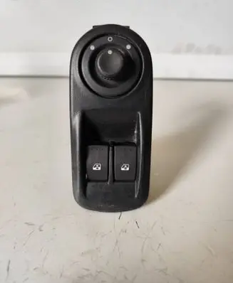 Opel Vivaro Electric window control switch 8200011867 29131 9116523