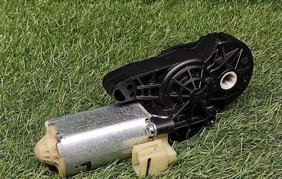 Seat adjustment motor